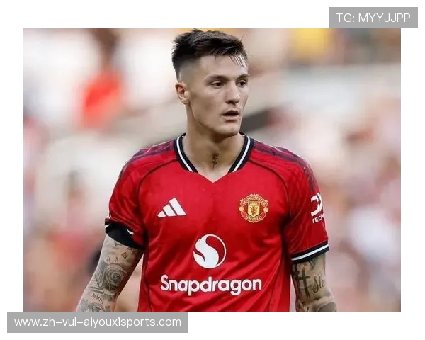 英超联赛中锋球员的战术作用与代表人物